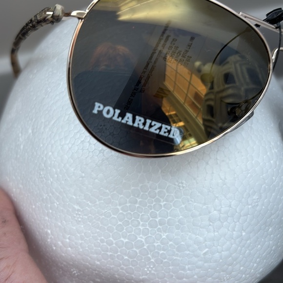 Realtree Polarized 100% UVA/UVB protection sunglasses, camo print arm,gold frame - Picture 8 of 11